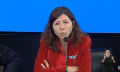 La Ministra de Economía Silvina Batakis, habla ante los periodistas acreditados en el Ministerio de Hacienda.