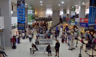 Salón principal del Aeropuerto de Neuquén Capital.