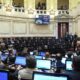El recinto de la cámara alta, a medio llenar por la ausencia del inerbloque de Juntos por el Cambio.