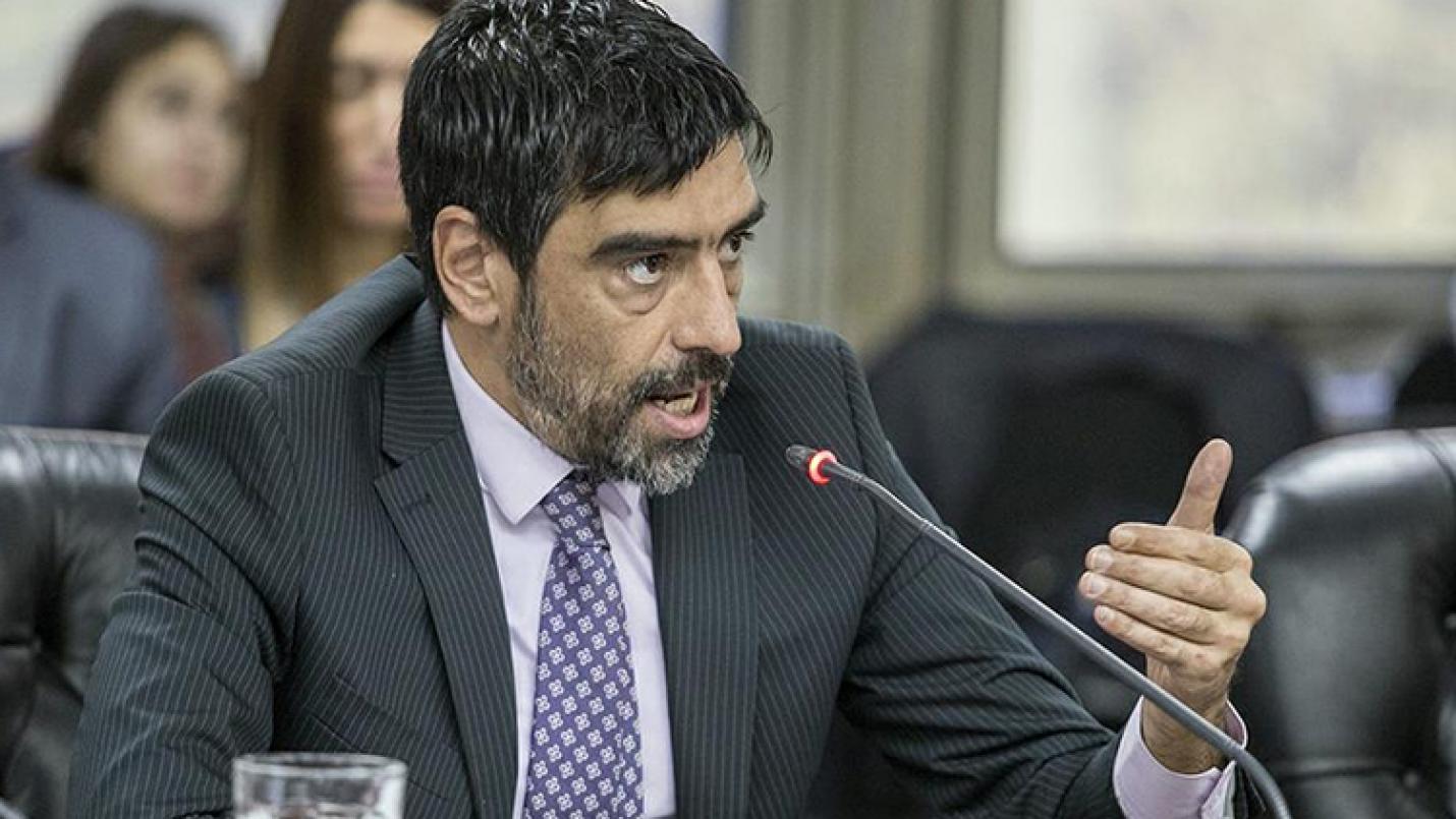 El Diputado del Frente de Todos, Rodolfo Tailhade, durante una reunión de comisión.