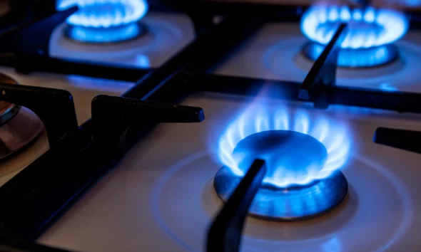 Gas