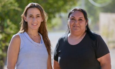 Soledad Salaburu y Soledad Urrutia posan para la foto.