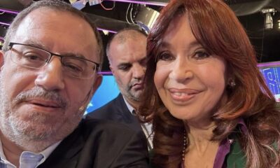 Carlos Maslatón y Cristina Kirchner en una selfie tomada en los estudios de C5N.