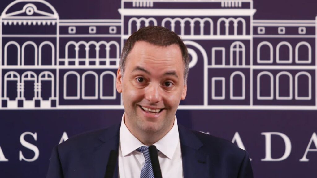 Cpac Extraordinarias Adorni Consejo de Mayo