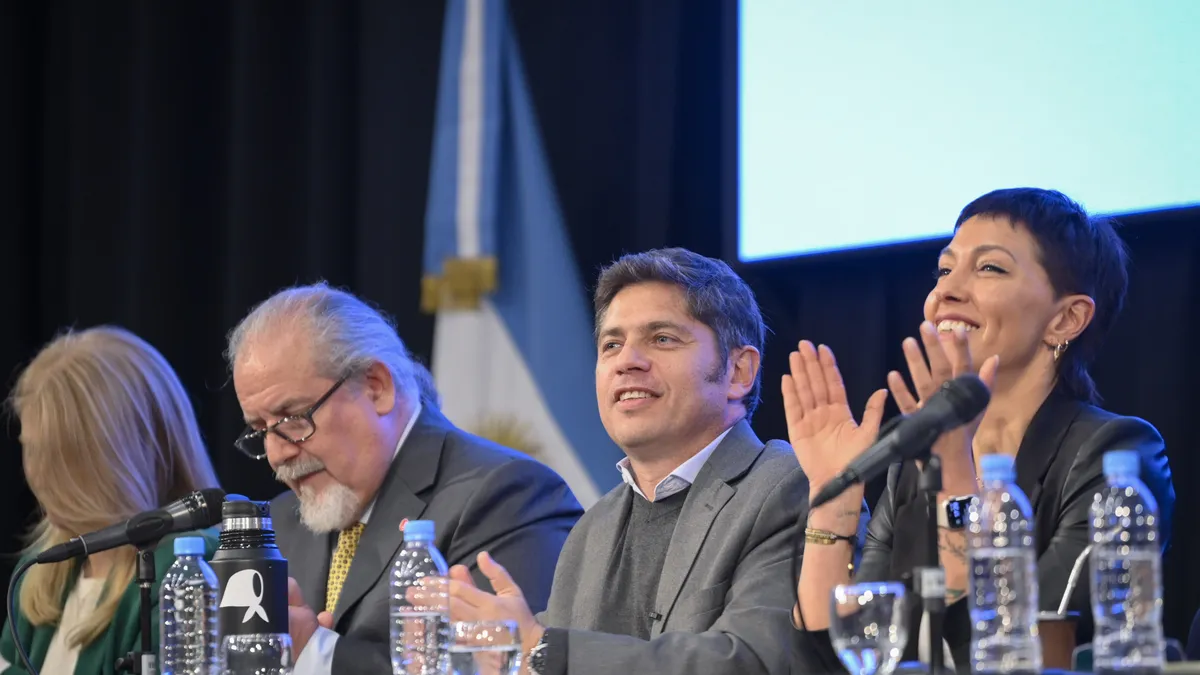 Kicillof y Mayra Mendoza