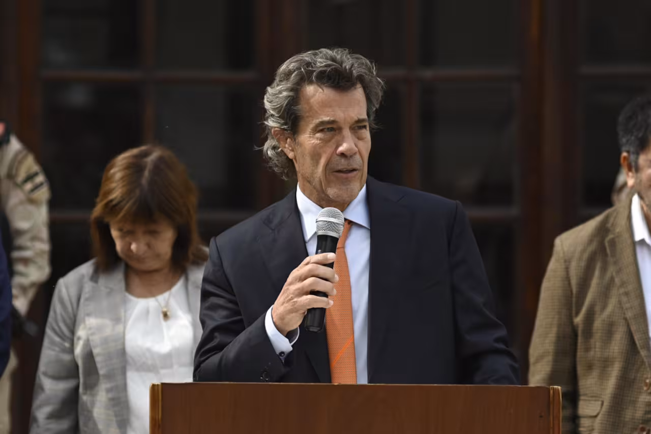 Paul Starc UIF Cambios