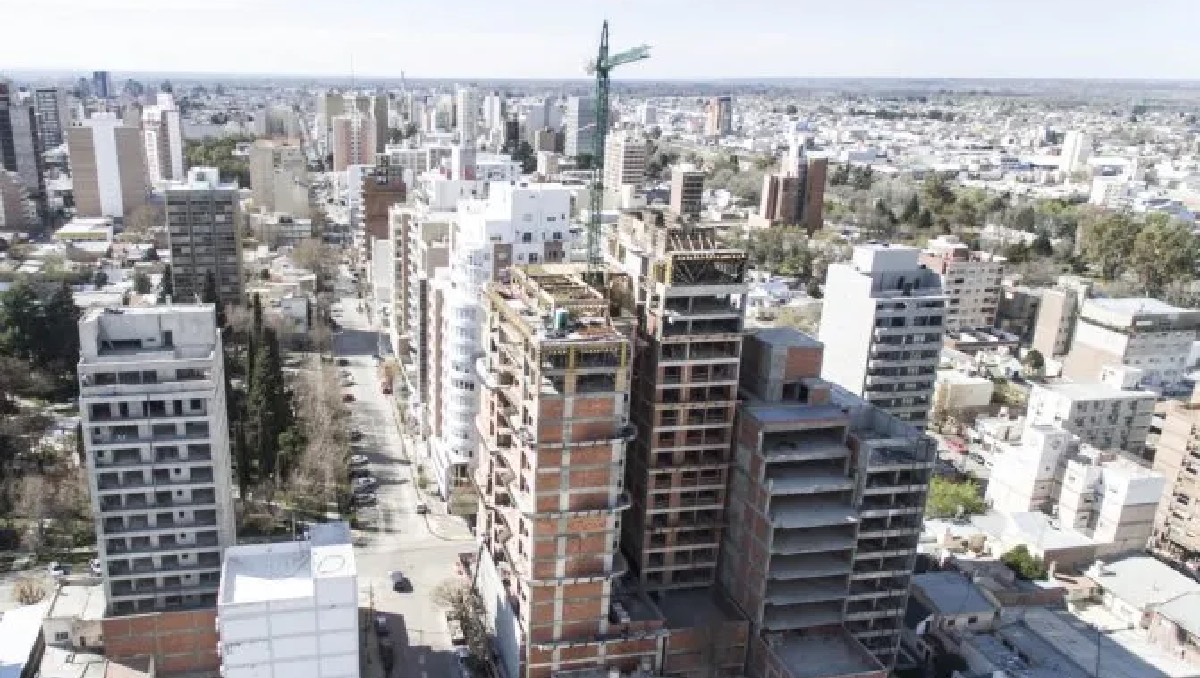 Neuquén tiene más de 140 edificios en construcción. Es un boom del mercado inmobiliario. Pero hay varias realidades.