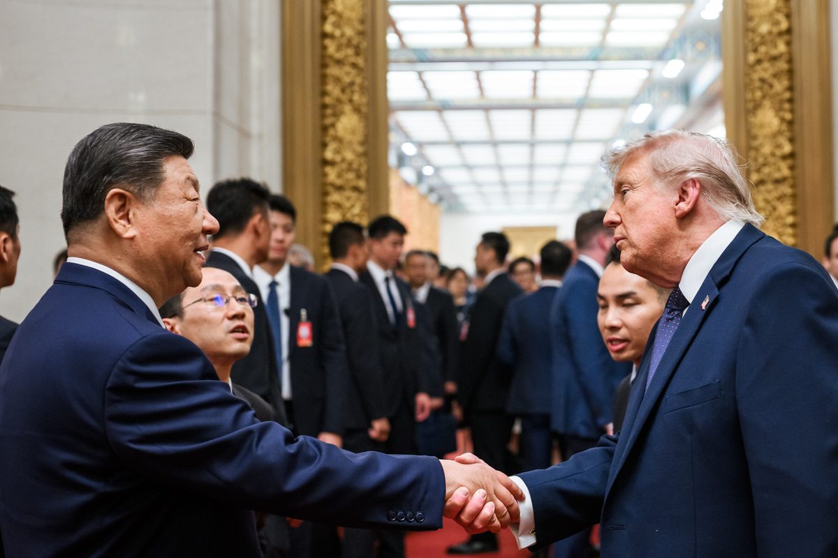 Debilitamiento de defensas exteriores del dólar en mercados globales