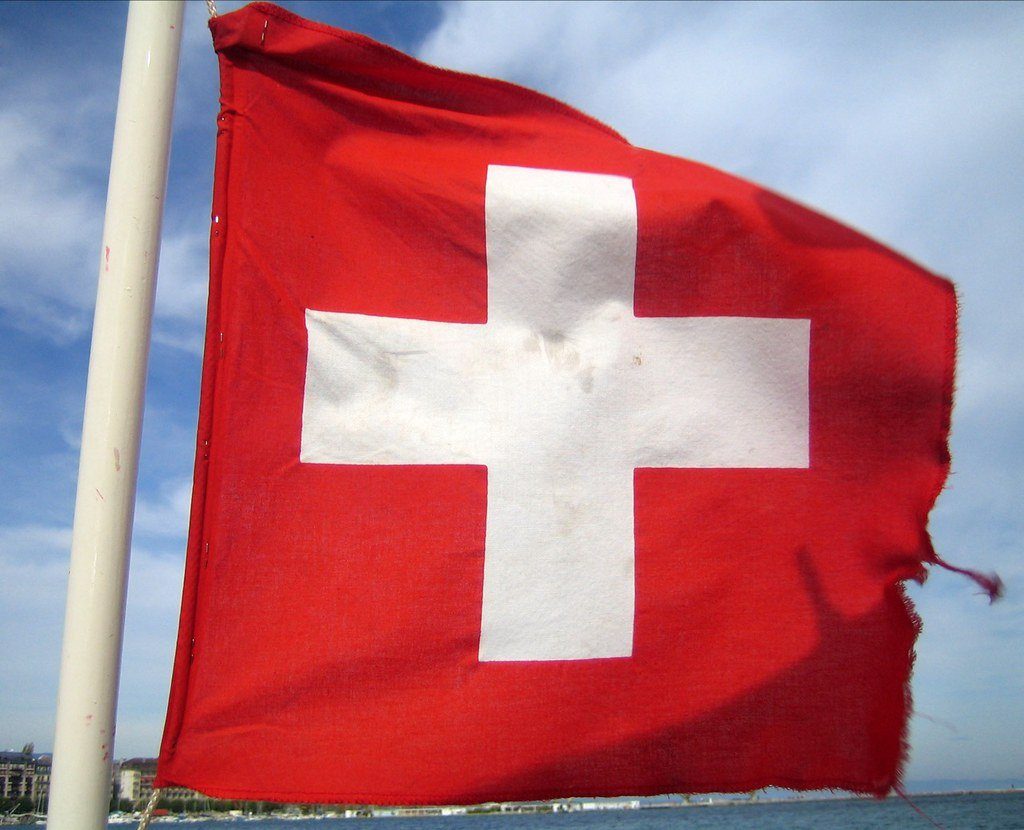 Suiza vota límite poblacional: implicaciones para migración europea
