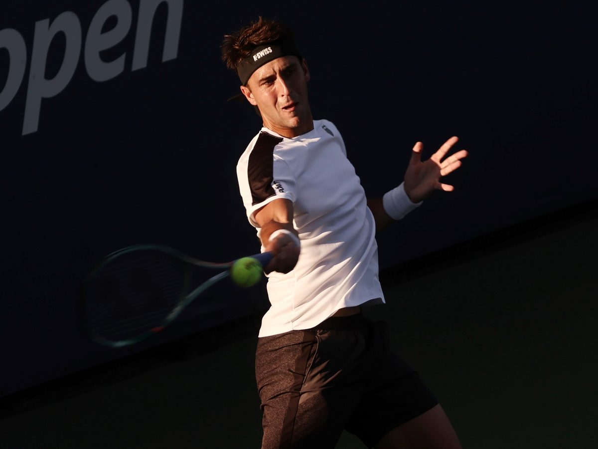 Tomás Etcheverry avanzó a octavos del US Open tras vencer a Navone