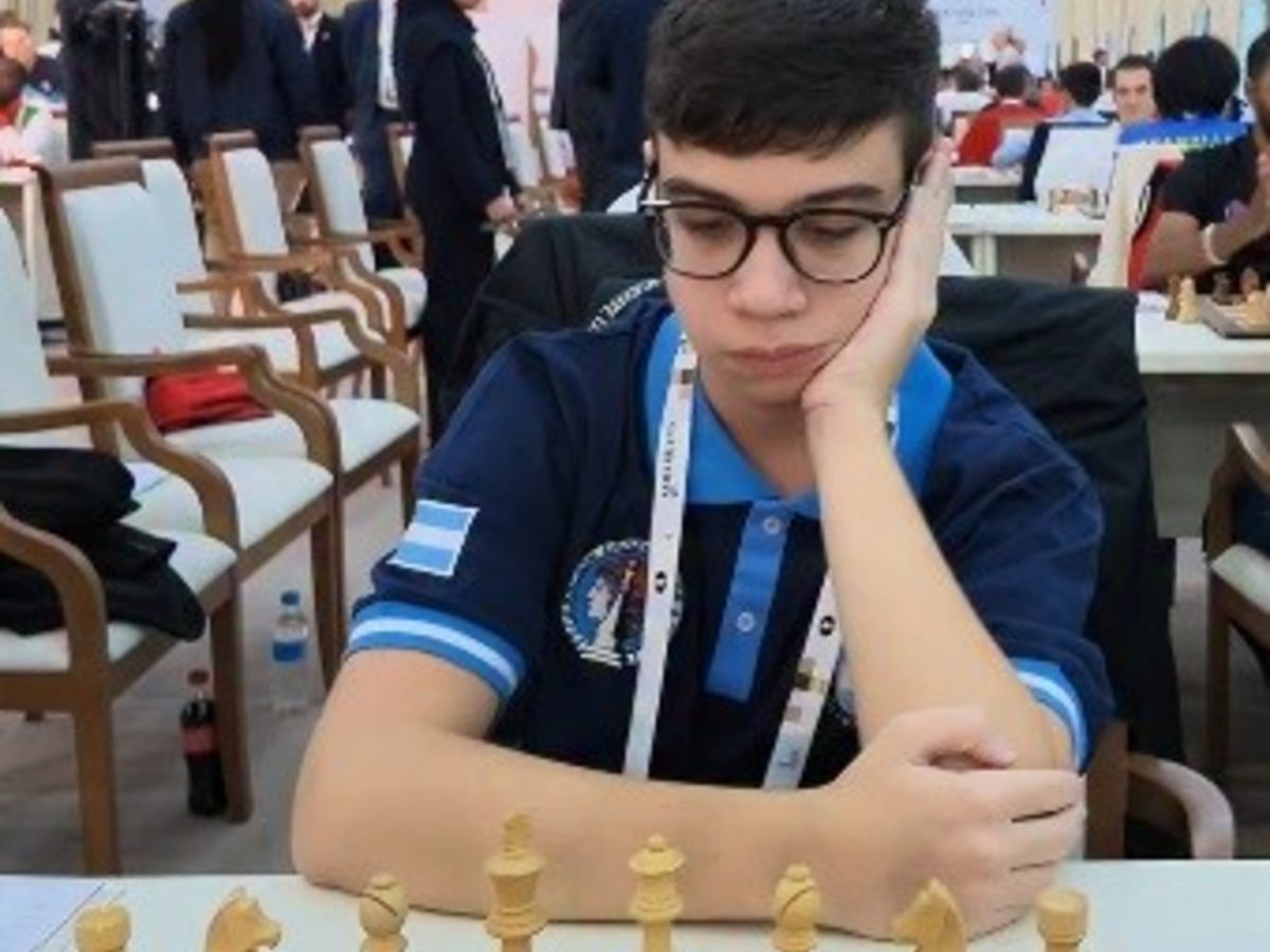 Faustino Oro avanza a tercera ronda de ajedrez en Olimpiada