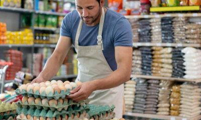 Empleados de comercio acordaron aumento del 57% y bono